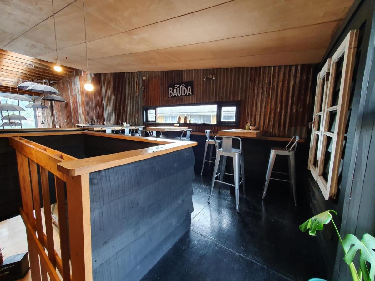 Hotel & Cafe Bauda Castro Kültér fotó