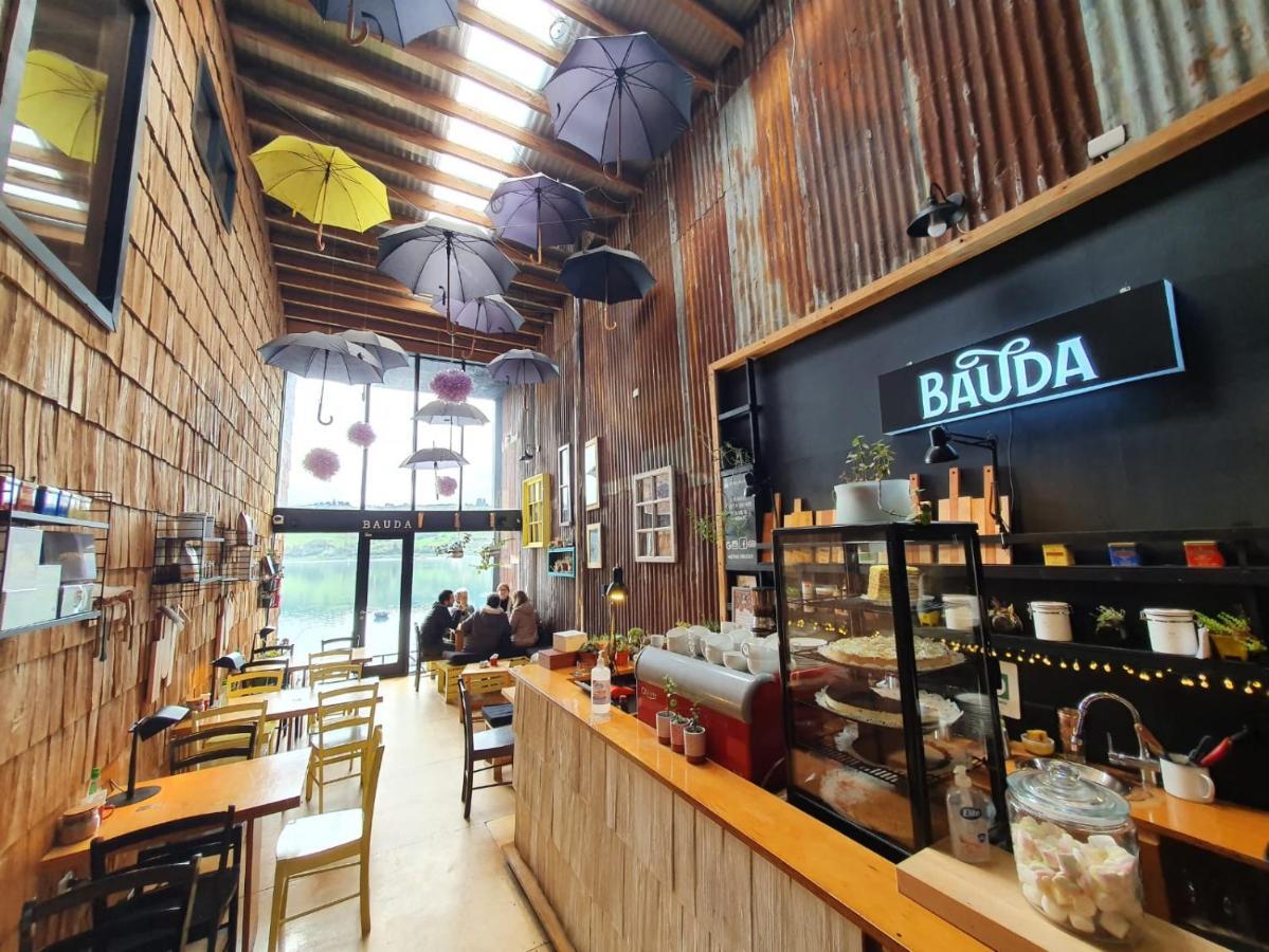 Hotel & Cafe Bauda Castro Kültér fotó